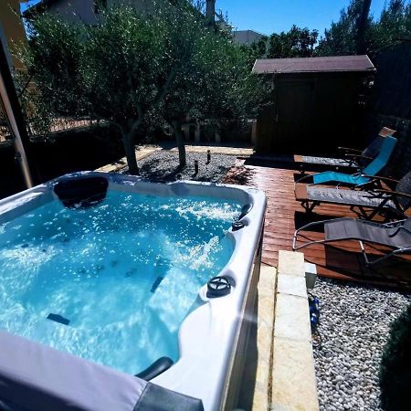 Holiday Home Istra With Jacuzzi Medulin Dış mekan fotoğraf