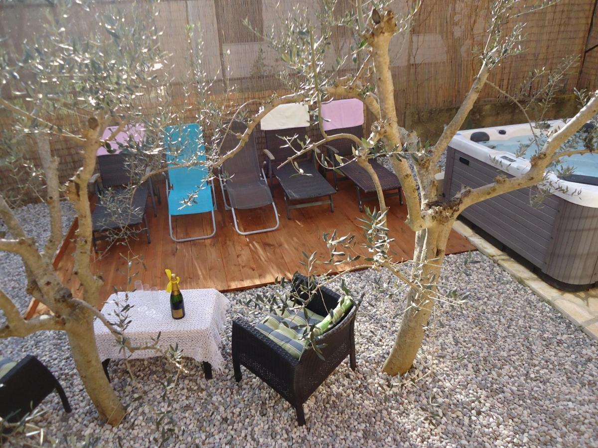 Holiday Home Istra With Jacuzzi Medulin Dış mekan fotoğraf